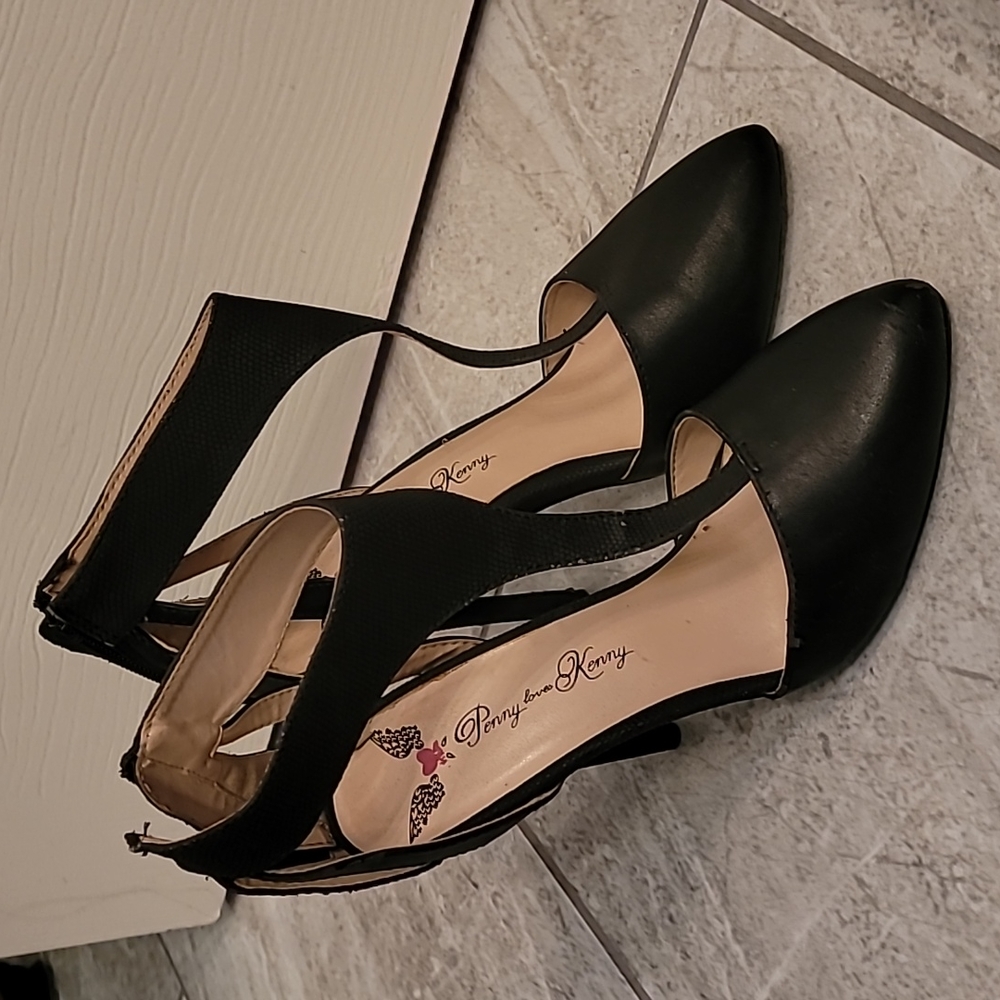 Heels - Picture 2 of 4